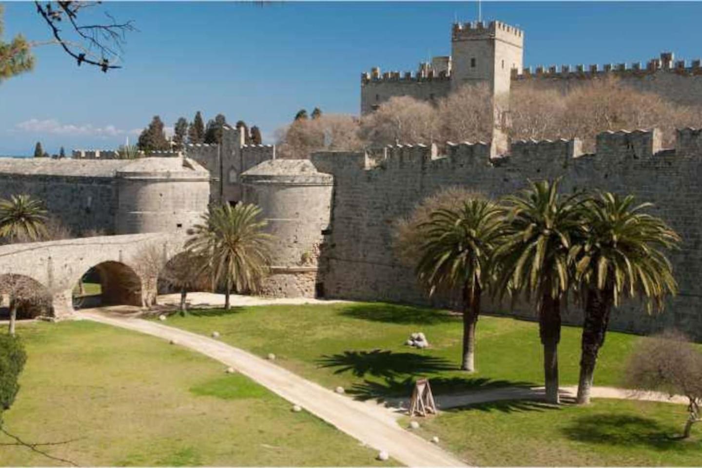 Park House -Beside The Medieval Town Of Rhodes Rhodes City المظهر الخارجي الصورة